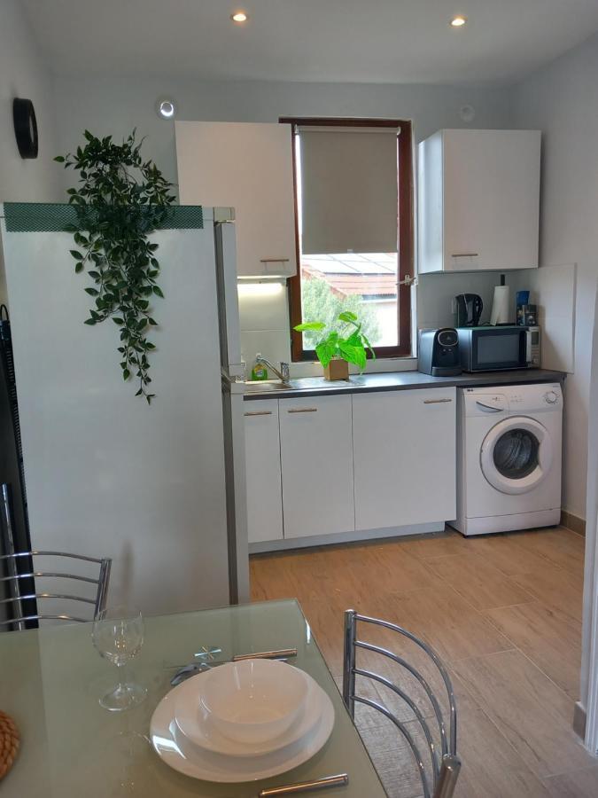 Ferienwohnung Beau F2-5Mn Aeroport D'Orly-Parking Prive Gratuit Paray-Vieille-Poste Exterior foto